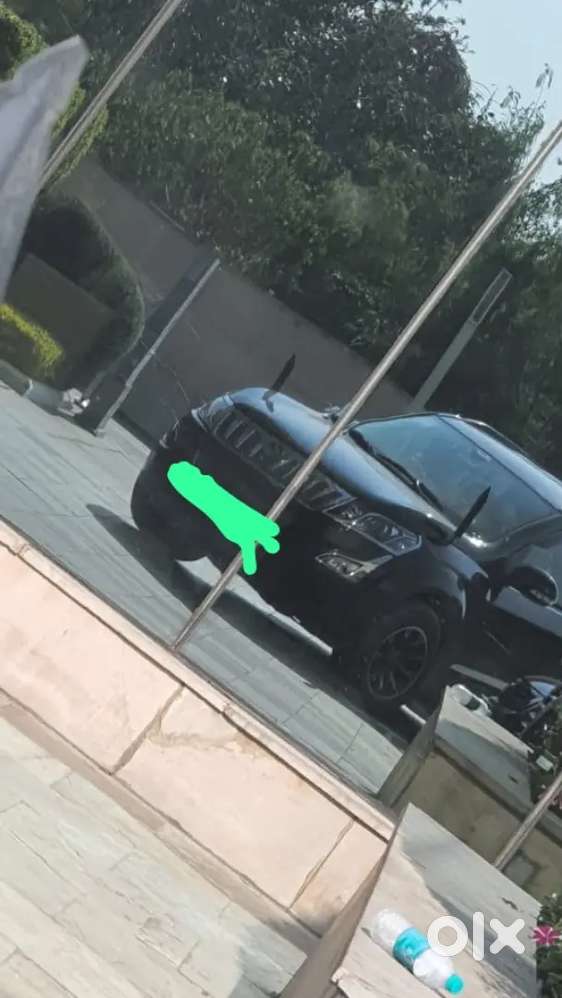 Mahindra Xuv500 Black  Mhawk W6 2017 Diesel