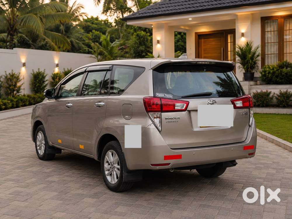 Toyota Innova Crysta 2.7 Gx Mt 8s, 2017, Diesel