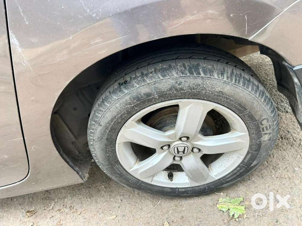 Well Maintained , Smooth Engine Performance, Alloy Wheel, Family Car