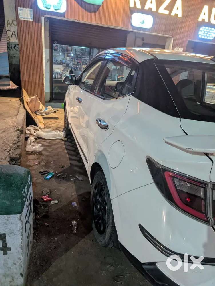 Hyundai Aura Family Car