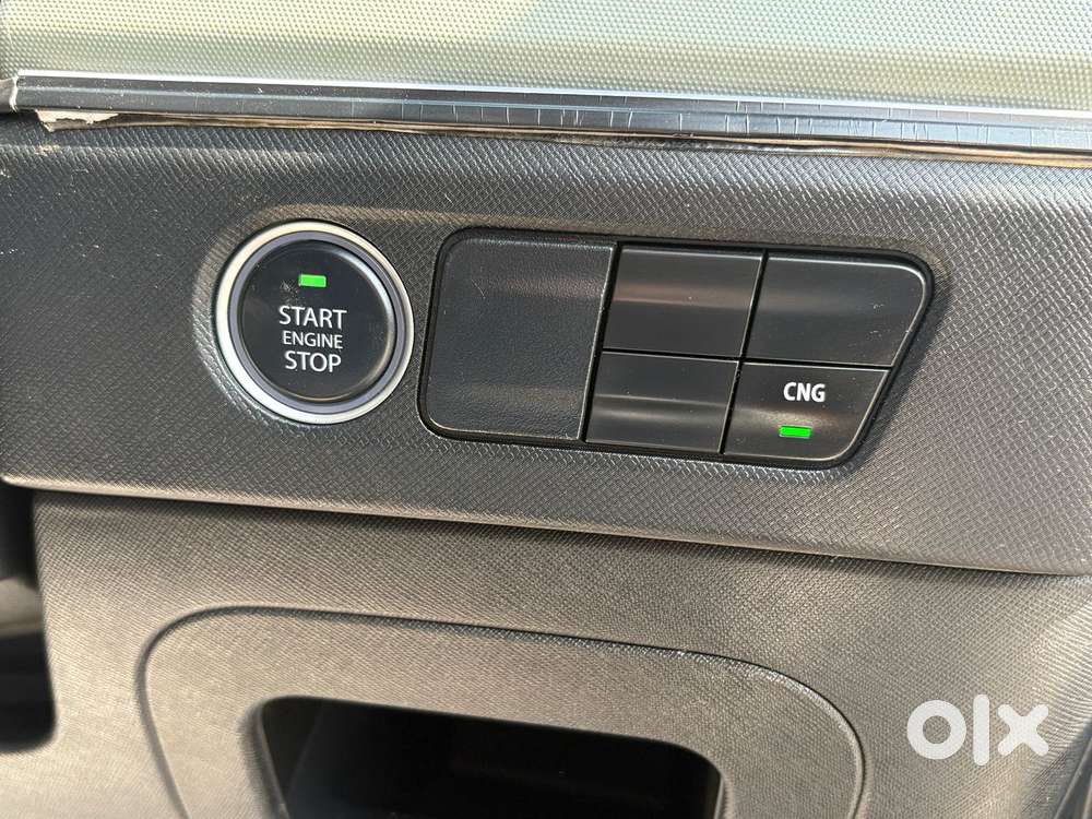 Tata Punch Accomplished Dazzle Sunroof Cng, 2025, Cng & Hybrids