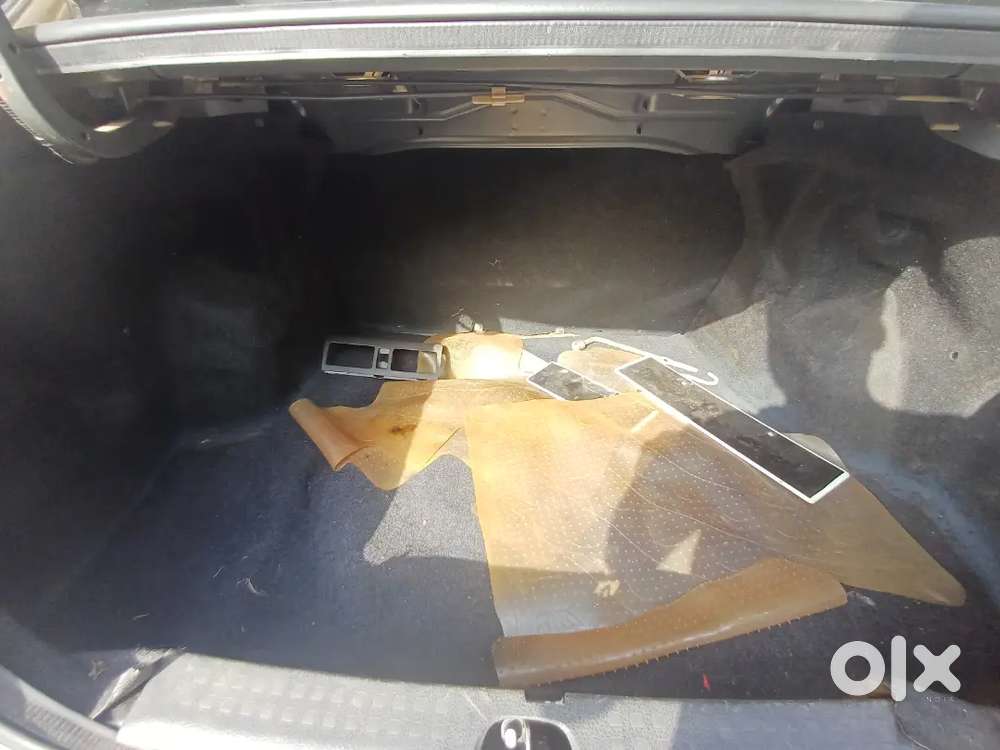 Maruti Suzuki Swift Dzire Vxi 2011  Valid Insurance, Fitness & Puc