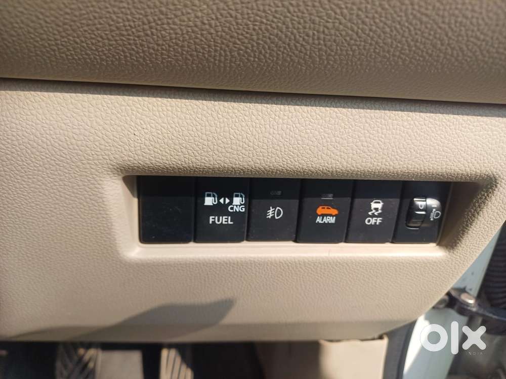 Maruti Suzuki Dzire 1.2 Vxi Cng, 2024, Cng & Hybrids