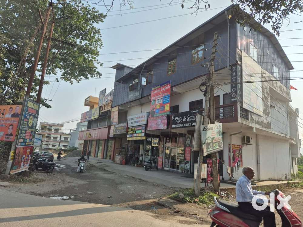 Office space on 1 floor next to miyanwala railway crossing