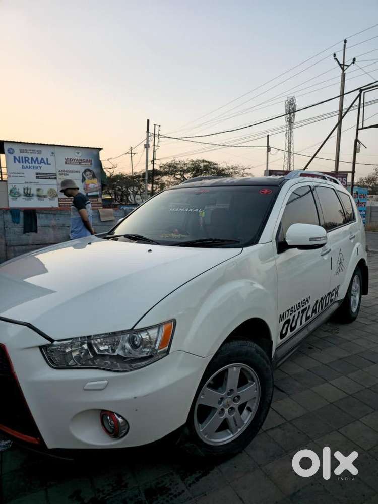 Mitsubishi Outlander 2011 Petrol Well Maintained
