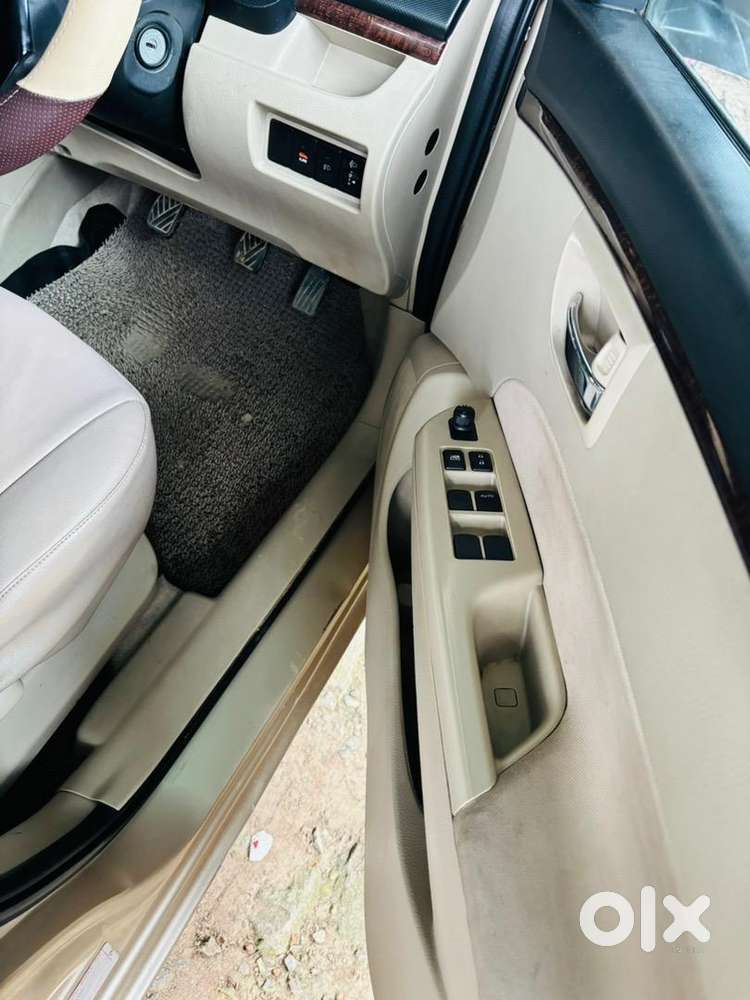 Maruti Suzuki Swiftdzire,vxi,2012