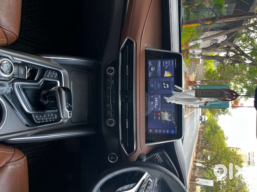 Luxurious Family Car With Adas