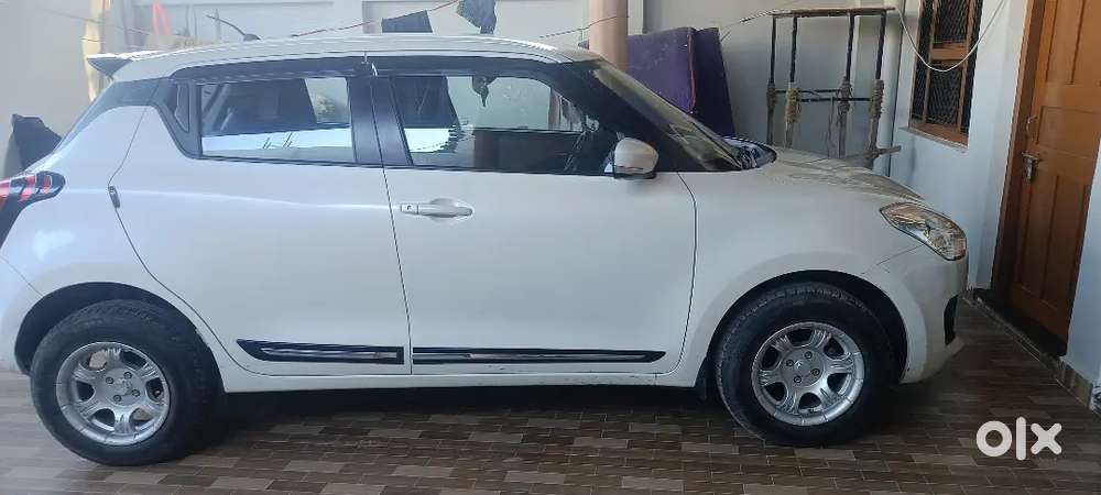 Maruti Suzuki Swift Vxi 2021