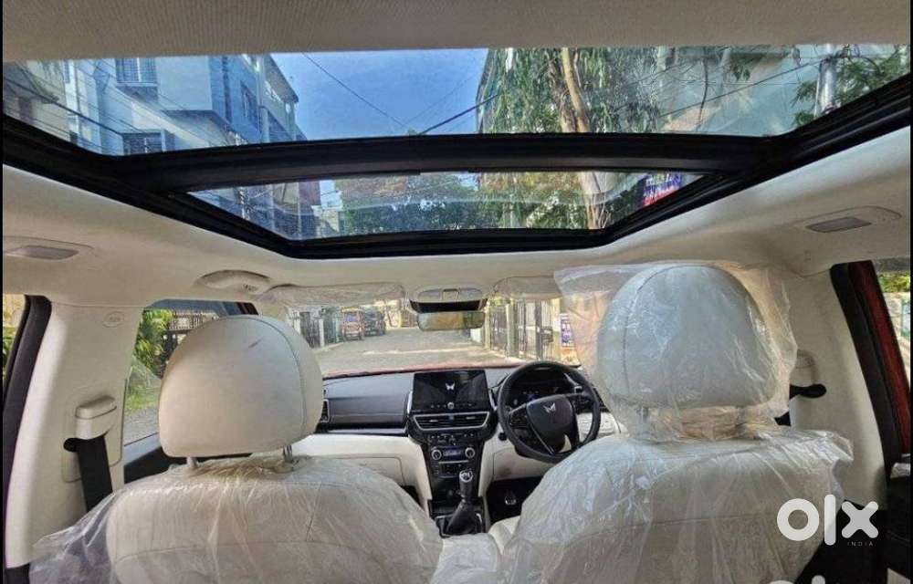 Mahindra Xuv 3xo Ax7l Petrol Mt, 2025, Petrol