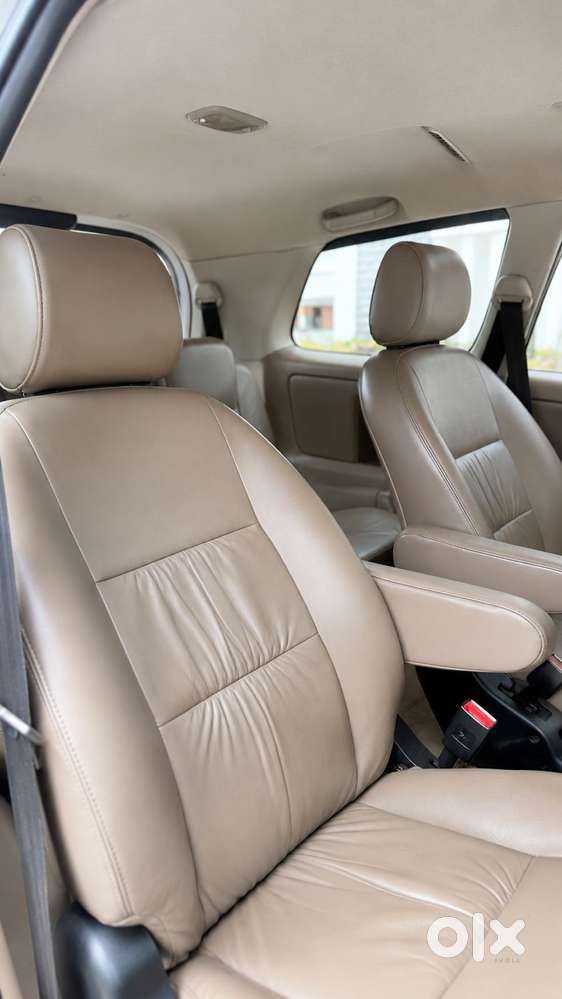 Toyota Innova 2.5 Z Diesel 7 Seater, 2015, Diesel