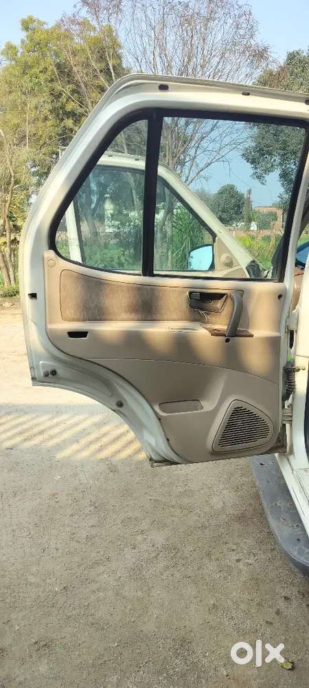 Tata Safari 2011 Diesel 160000 Km Driven