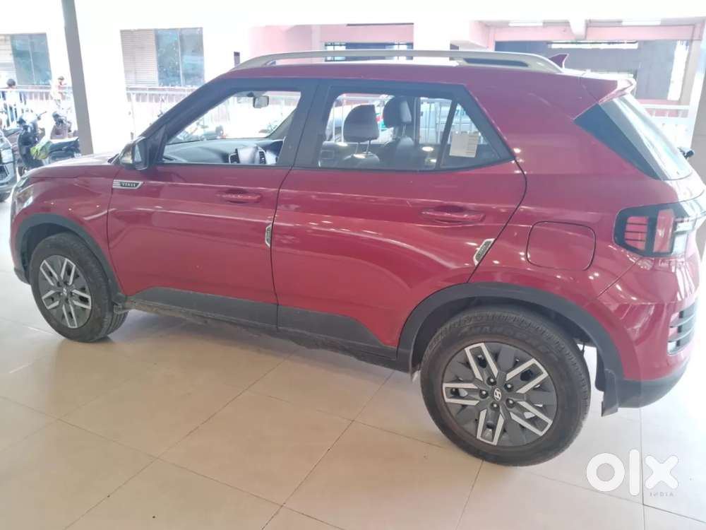 Hyundai Venue 1.0 S (o) Turbo Dct, 2025, Petrol
