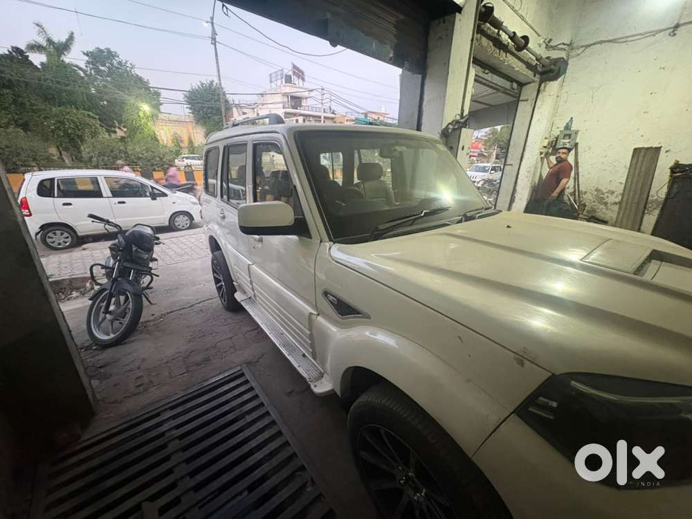 Mahindra Scorpio Classic 2012