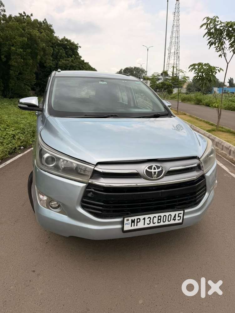 Toyota Innova Crysta 2016 Diesel Well Maintained