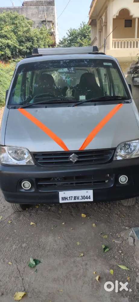 Maruti Suzuki Eeco Smiles 7-seater 2017
