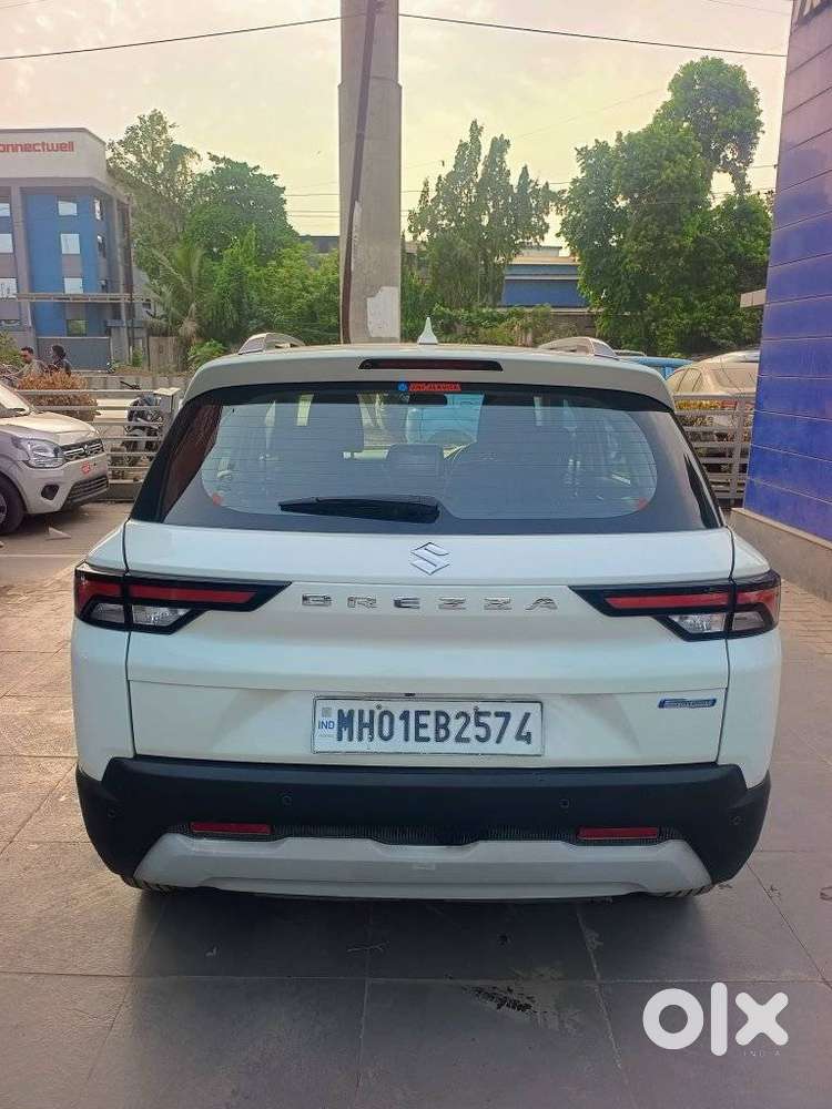 Maruti Suzuki Brezza 1.5 Zxi At Smart Hybrid, 2022, Petrol