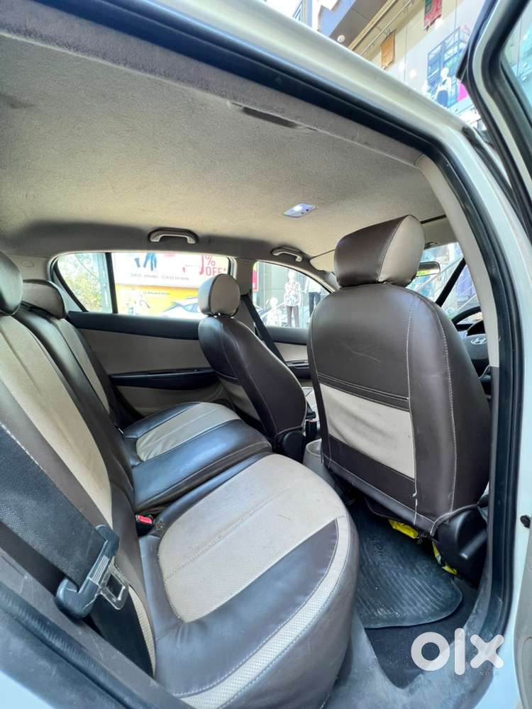 Hyundai I20 2009 Petrol+cng Body Bit Damage But Engine And Ac Powerful