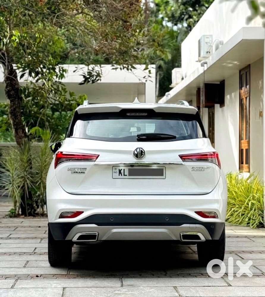 Mg Hector Plus 2022