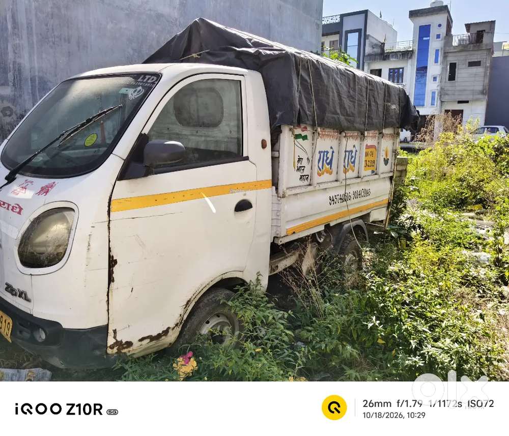 yah Tata ki gadi hai na gadi ka naam zip XL iski kimat 130000