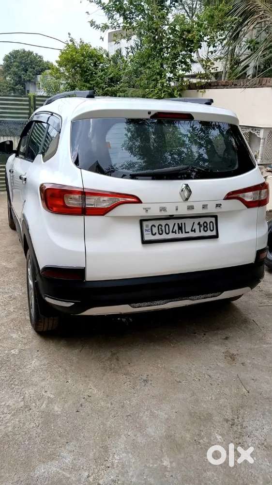 Renault Triber Automatic Top Model