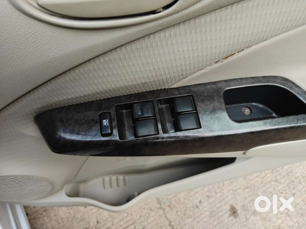 Toyota Etios V Sp, 2015, Petrol
