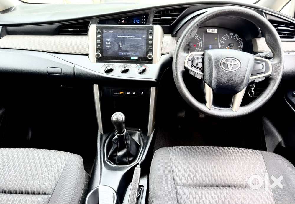 Toyota Innova Crysta 2.4 G Mt, 2022, Diesel