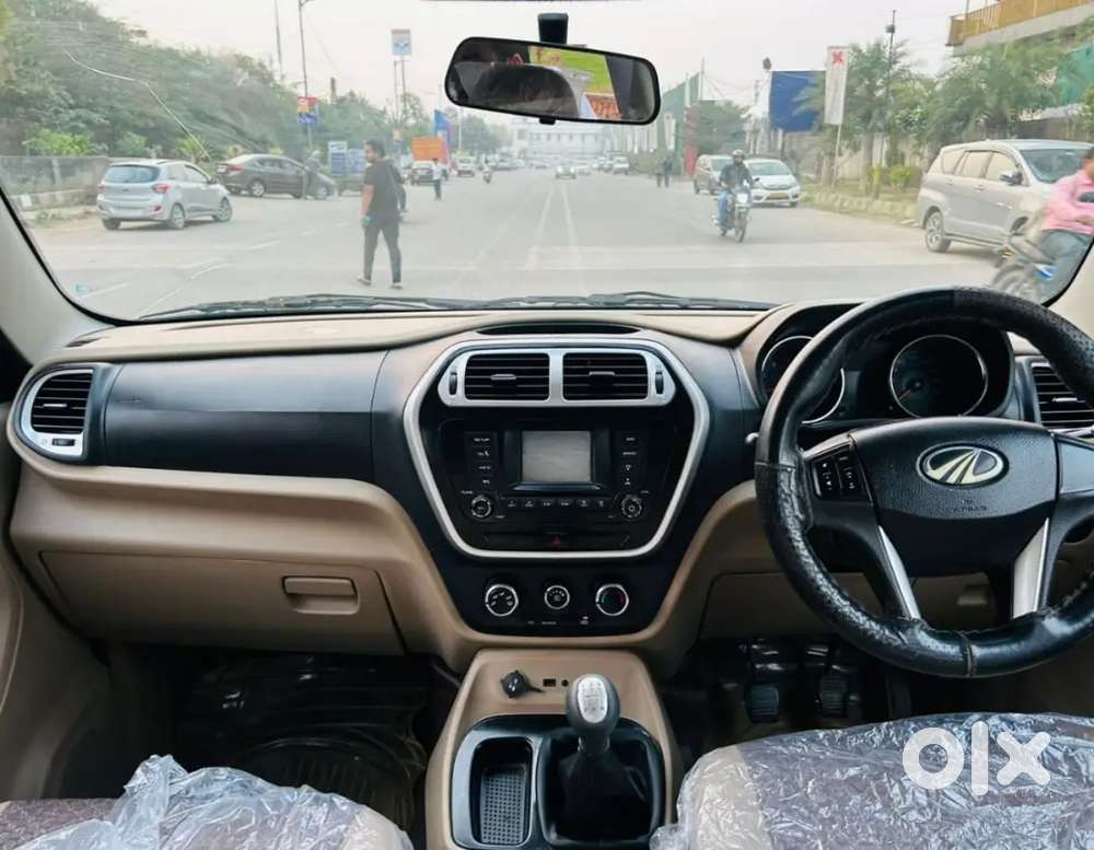 Mahindra Tuv300 T8 (top Model) 2016  Diesel  7 Seater  76,000 Km
