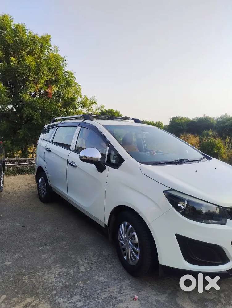 Mahindra Marazzo 20-10-2018 Original Km 111265  सिर्फ घर में चलाई