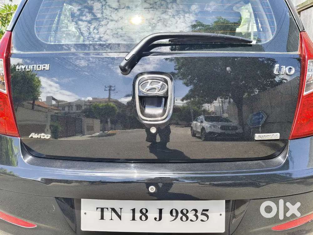 Hyundai I10 Sportz 2012 Automatic