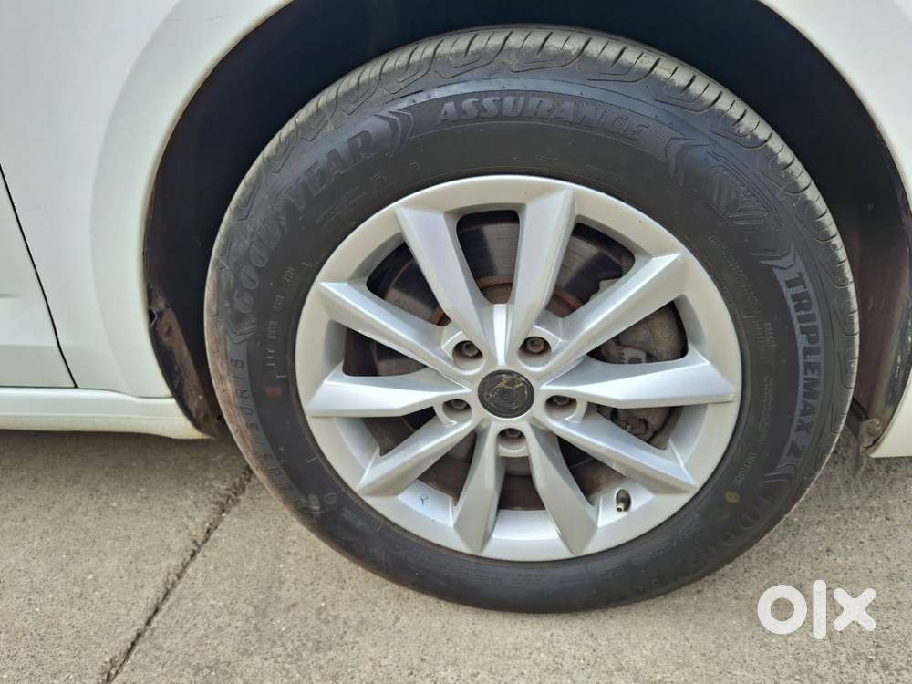 Skoda Octavia 2013-2017 Style Plus 1.8 Tsi At, 2016, Petrol