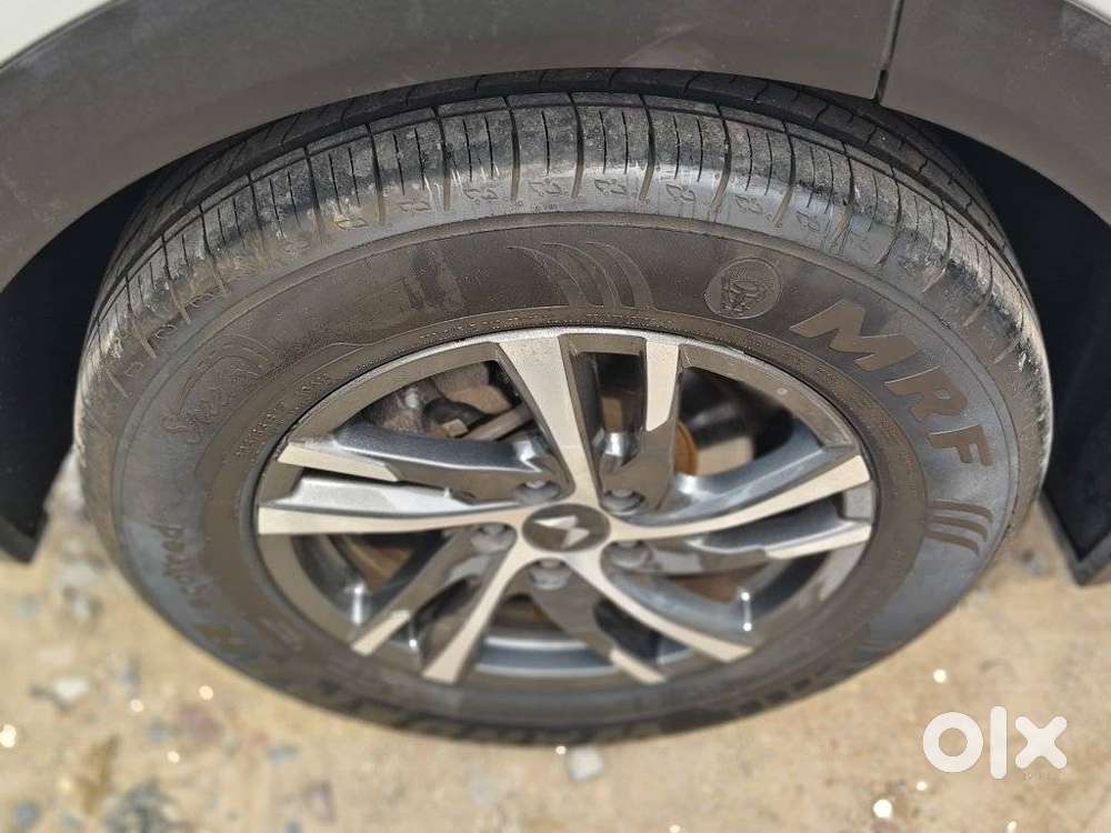 Mahindra Xuv700 2.2 Ax 5 Diesel Mt 7 Str, 2023, Diesel