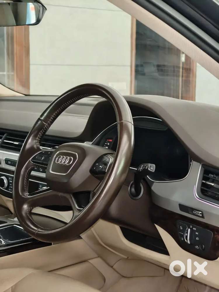 Audi Q7 Premium Sunroof 2017