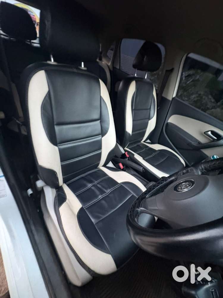Volkswagen Polo 2012 Car