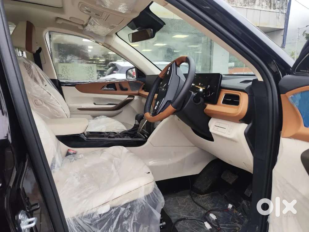Mahindra Xuv700 Ax7l 2026 Diesel