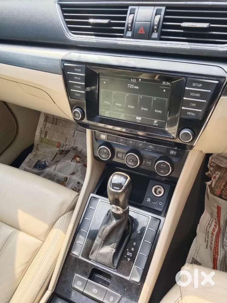 Skoda Superb [2014-2016] 1.8 Style Tsi At, 2017, Petrol
