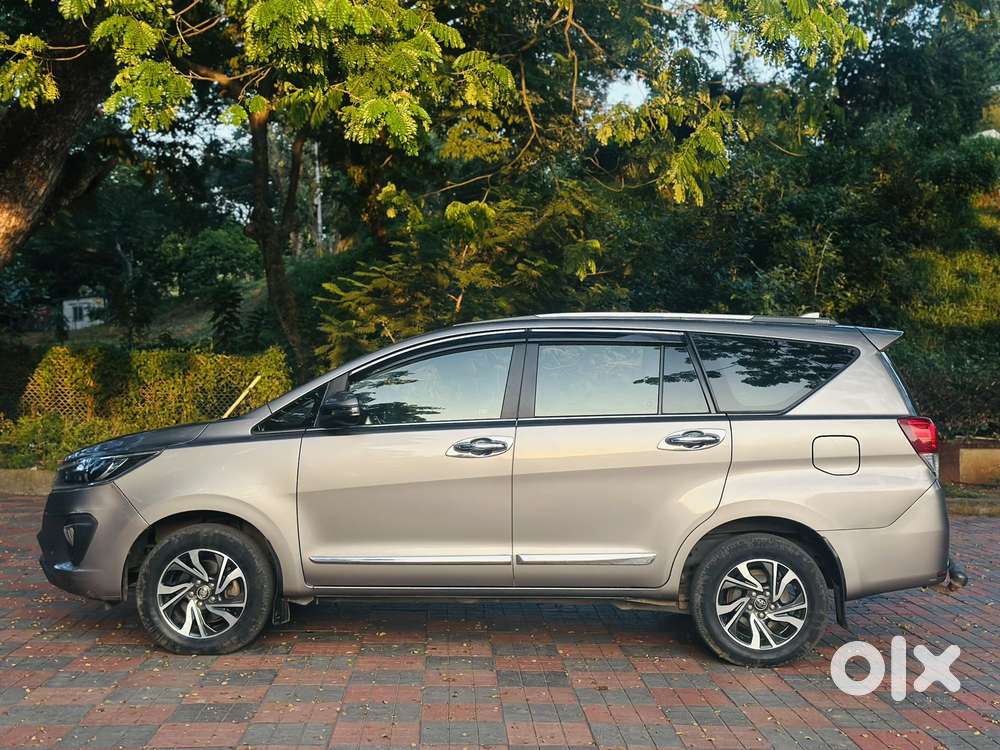 Toyota Innova Crysta 2.4 V 8 Str, 2021, Diesel
