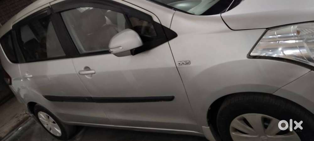 Maruti Suzuki Ertiga Shvs Vdi Limited Edition, 2016, Diesel