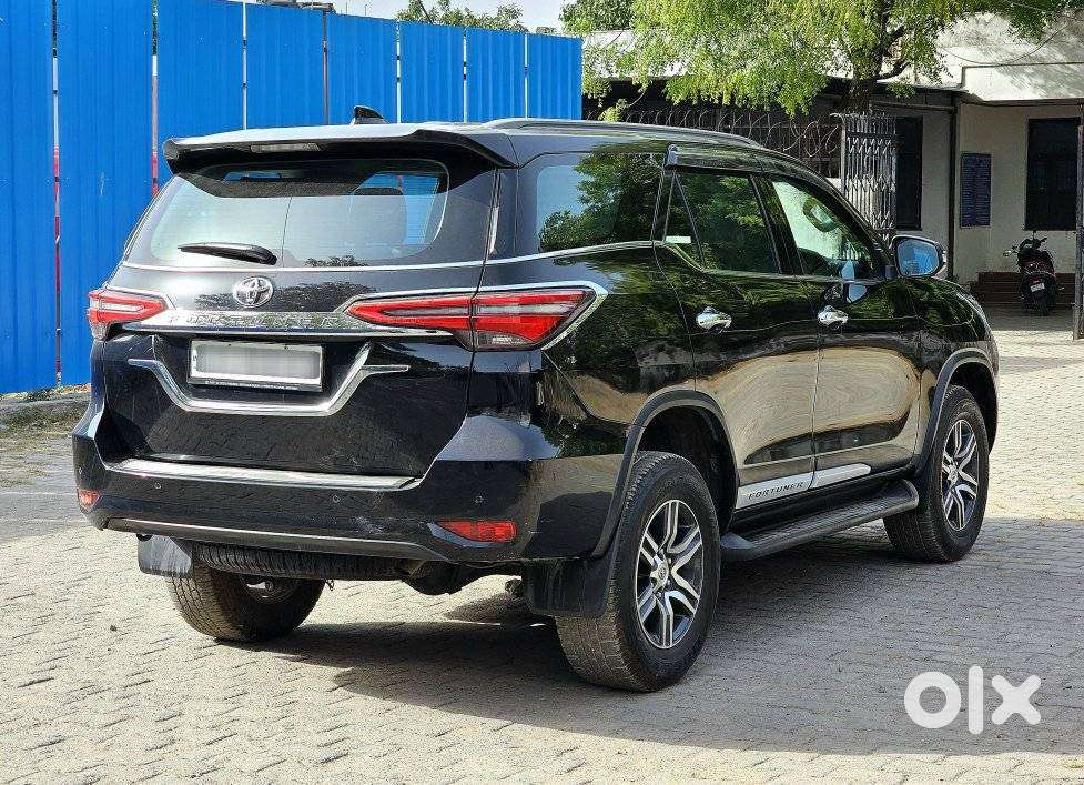 Toyota Fortuner 4x2 At 2.7 Petrol, 2023, Petrol