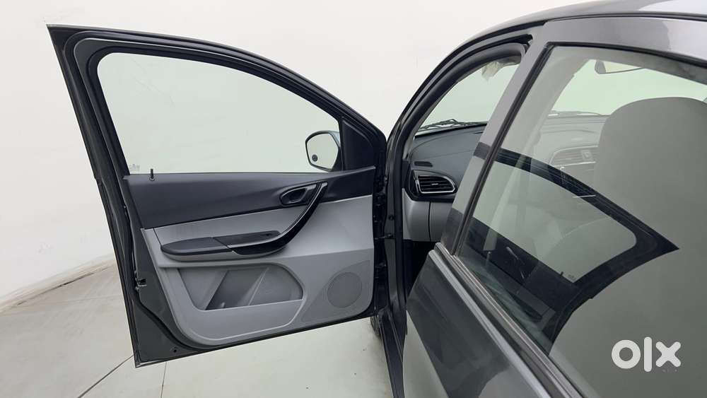 Tata Tiago 1.2 Revotron Xt Option, 2020, Petrol
