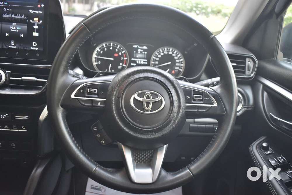 Toyota Urban Cruiser Hyryder 1.5 V Neo Drive At, 2023, Petrol