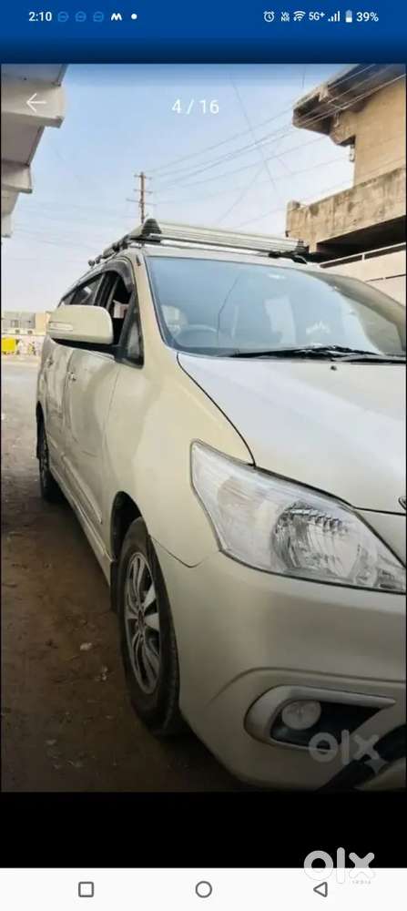 Toyota Innova 2015