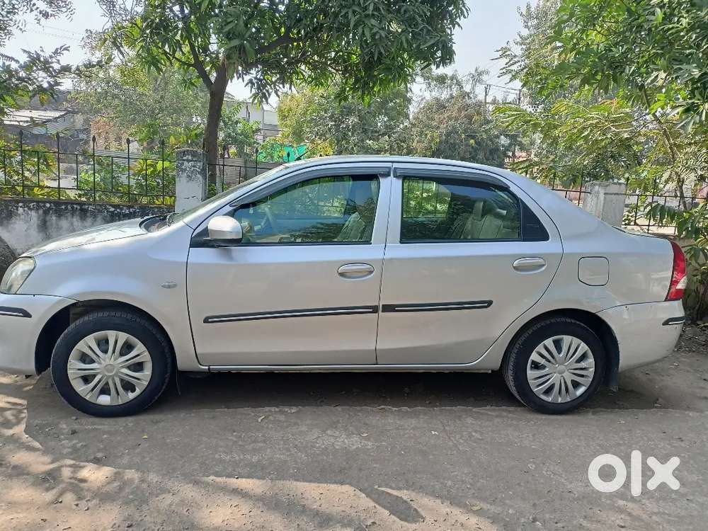 Toyota Etios 2015 Diesel 186000 Km Driven