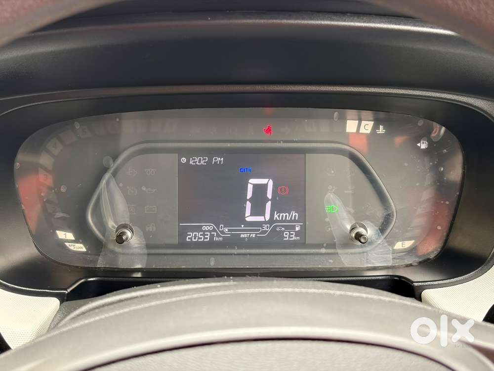 Tata Punch Accomplished Mt Sunroof, 2024, Petrol