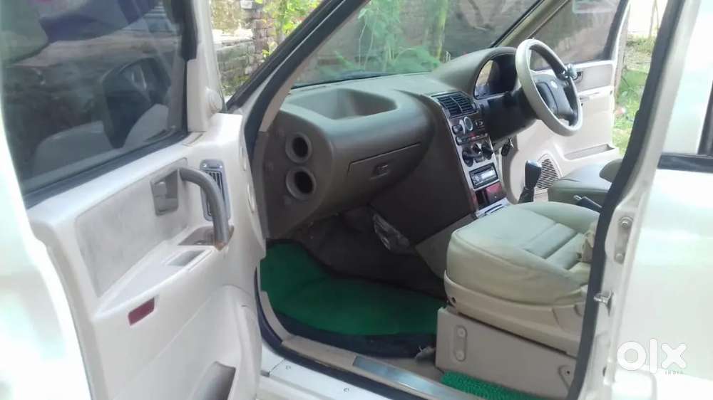 Tata Safari
