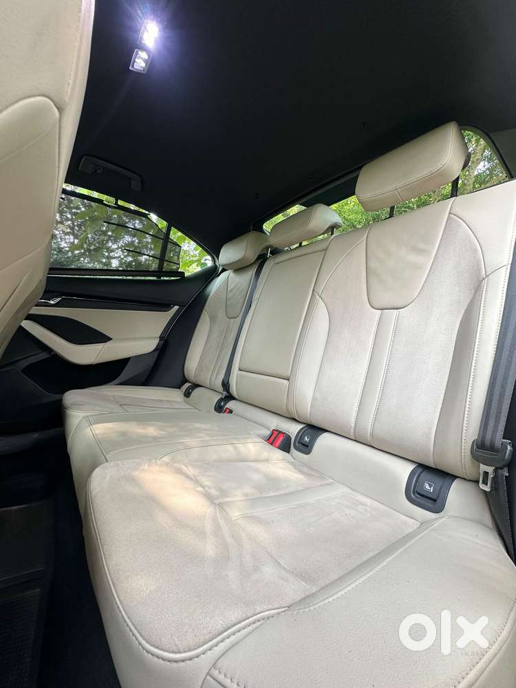 Skoda Octavia 2.0 Style Tsi At, 2022, Petrol