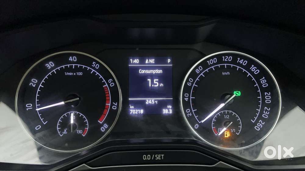 Skoda Superb [2014-2016] 1.8 Style Tsi At, 2018, Petrol