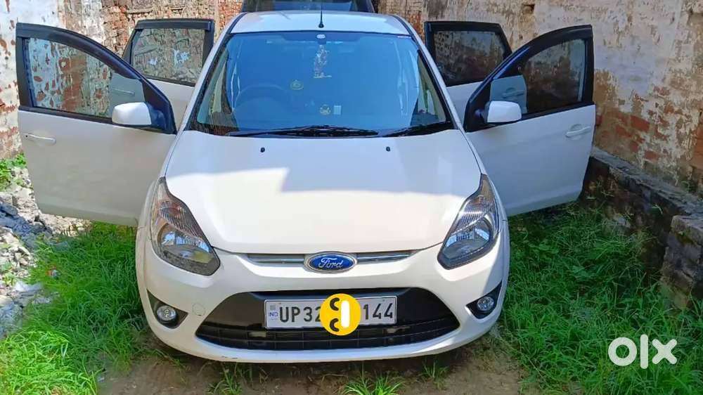 Ford Figo Petrol Manual 2012