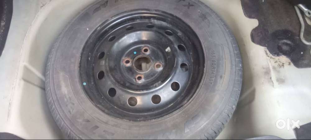 Maruti Suzuki Swift Dzire (2012)(petrol)