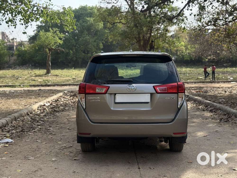 Toyota Innova Crysta 2.7 Vx Mt, 2019, Diesel