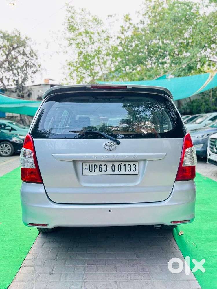 Toyota Innova 2.5 G (diesel) 8 Seater, 2012, Diesel